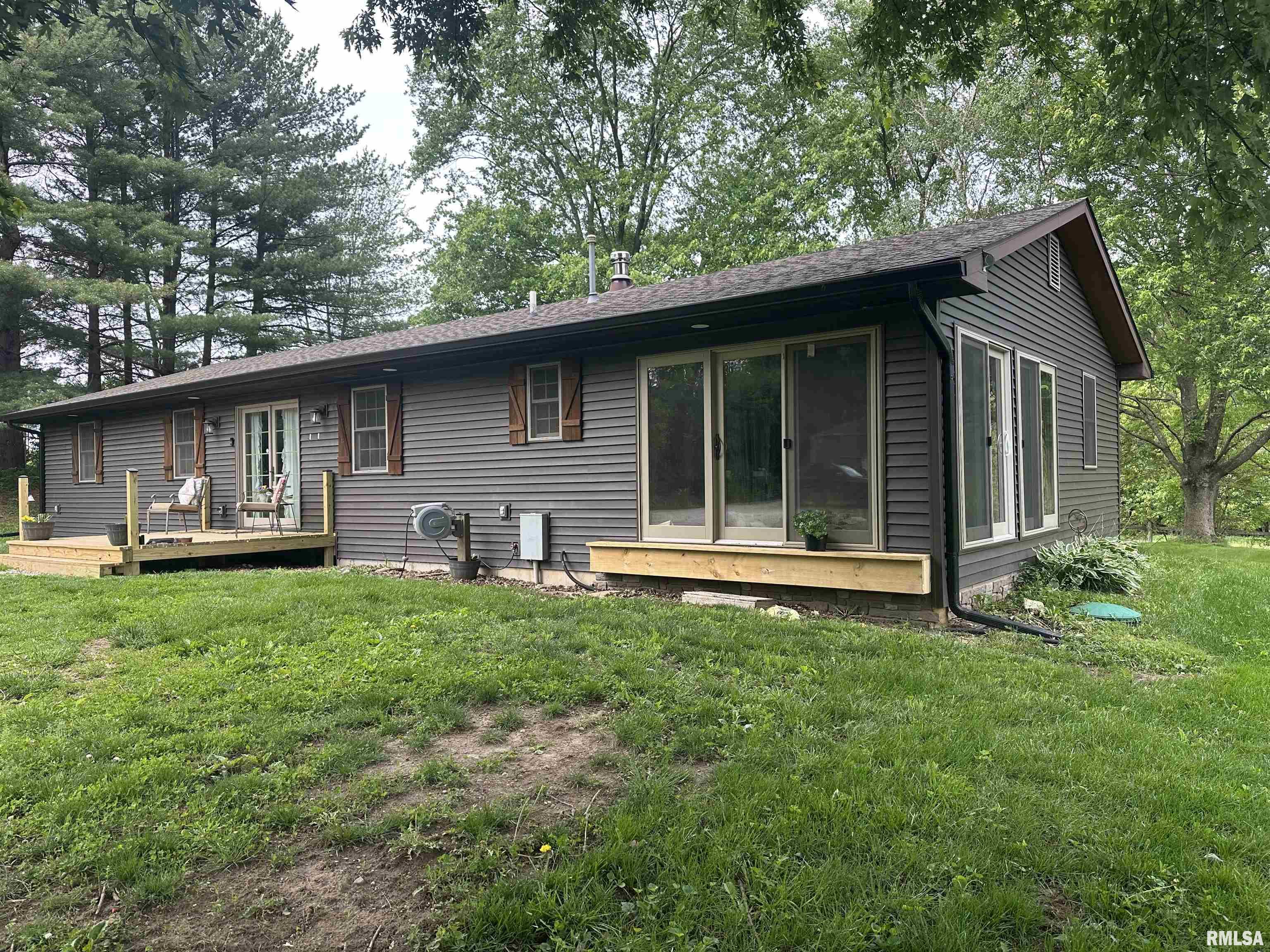 14635 Cotton Hill Road Pawnee, IL 62558 - Photo 2 of 5