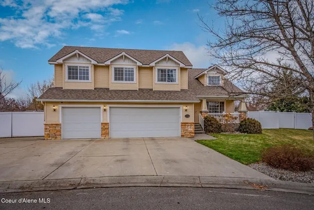 $580,000 | 1529 West Coquille Court, Post Falls, ID 83854