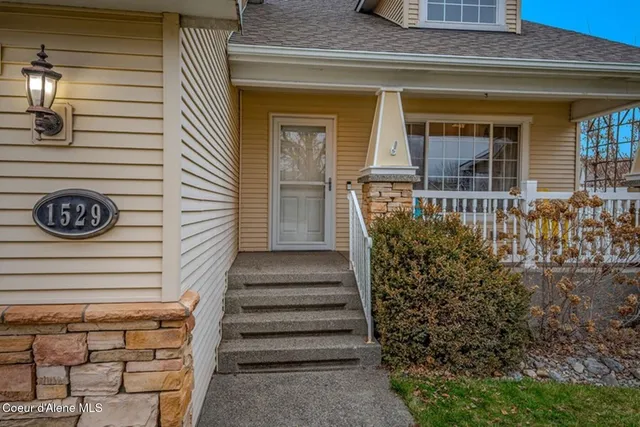 $580,000 | 1529 West Coquille Court, Post Falls, ID 83854