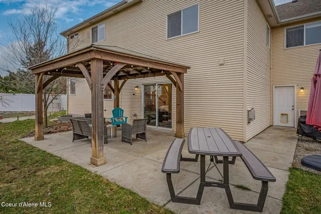 $580,000 | 1529 West Coquille Court, Post Falls, ID 83854