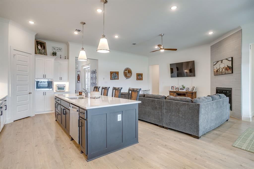 121 Rocky Top Ranch Lane Azle, TX 76020 - Photo 11 of 38