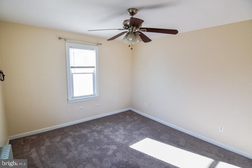 1071 West Bristol Road Warminster, PA 18974 - Photo 20 of 34 an empty room with a window