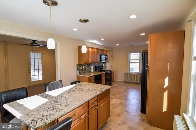 $2,200 | 1071 West Bristol Road, Warminster, PA 18974