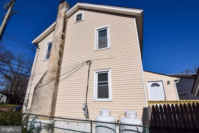 $2,200 | 1071 West Bristol Road, Warminster, PA 18974