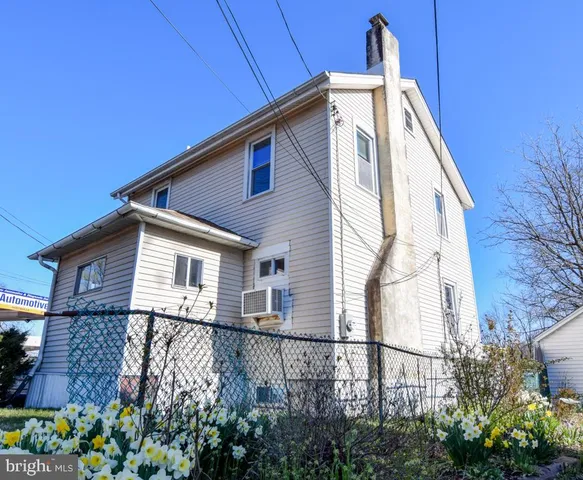 $2,200 | 1071 West Bristol Road, Warminster, PA 18974