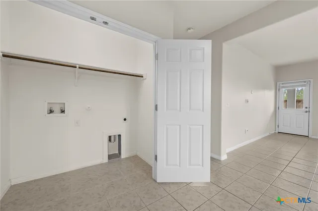 $299,999 | 217 Michaelis Drive, Leander, TX 78641