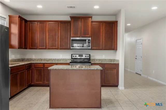 $299,999 | 217 Michaelis Drive, Leander, TX 78641