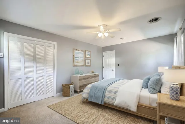 an aerial view of lake residential house with outdoor space