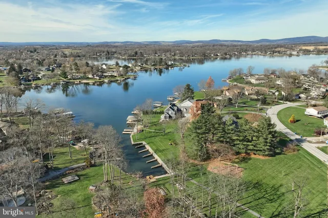 a view of a lake with houses