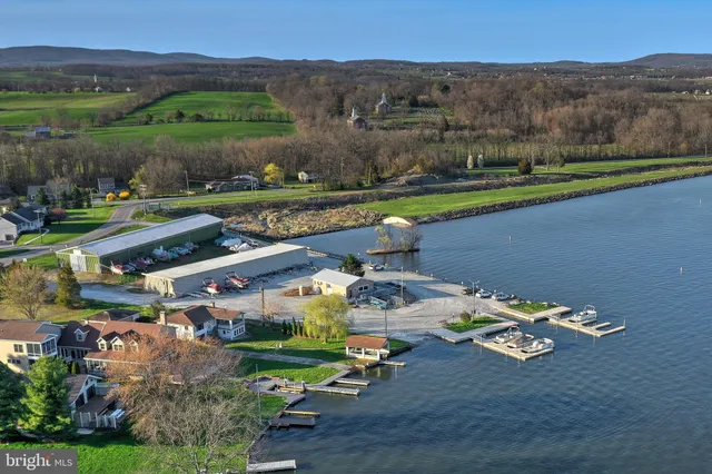 $450,000 | 554 Lake Meade Drive, East Berlin, PA 17316