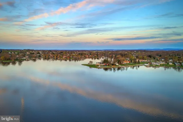 $450,000 | 554 Lake Meade Drive, East Berlin, PA 17316