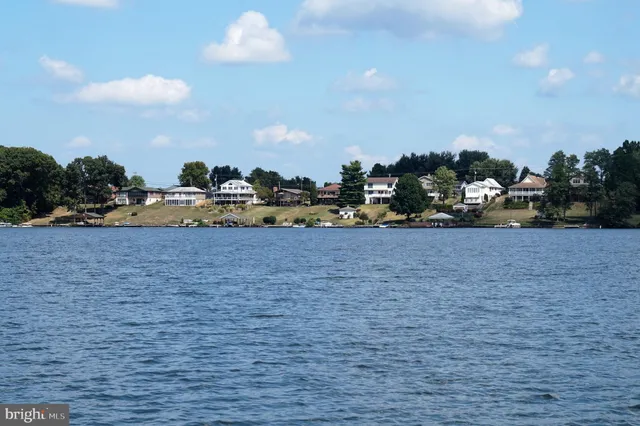 $450,000 | 554 Lake Meade Drive, East Berlin, PA 17316