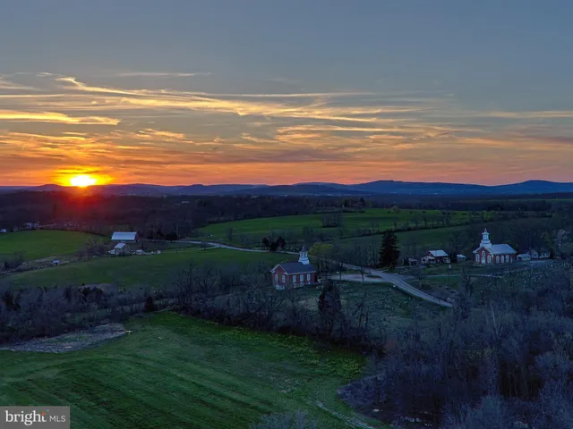 $450,000 | 554 Lake Meade Drive, East Berlin, PA 17316