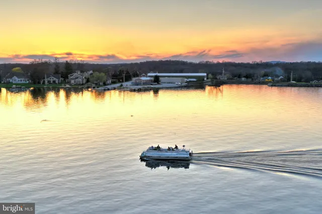 $450,000 | 554 Lake Meade Drive, East Berlin, PA 17316