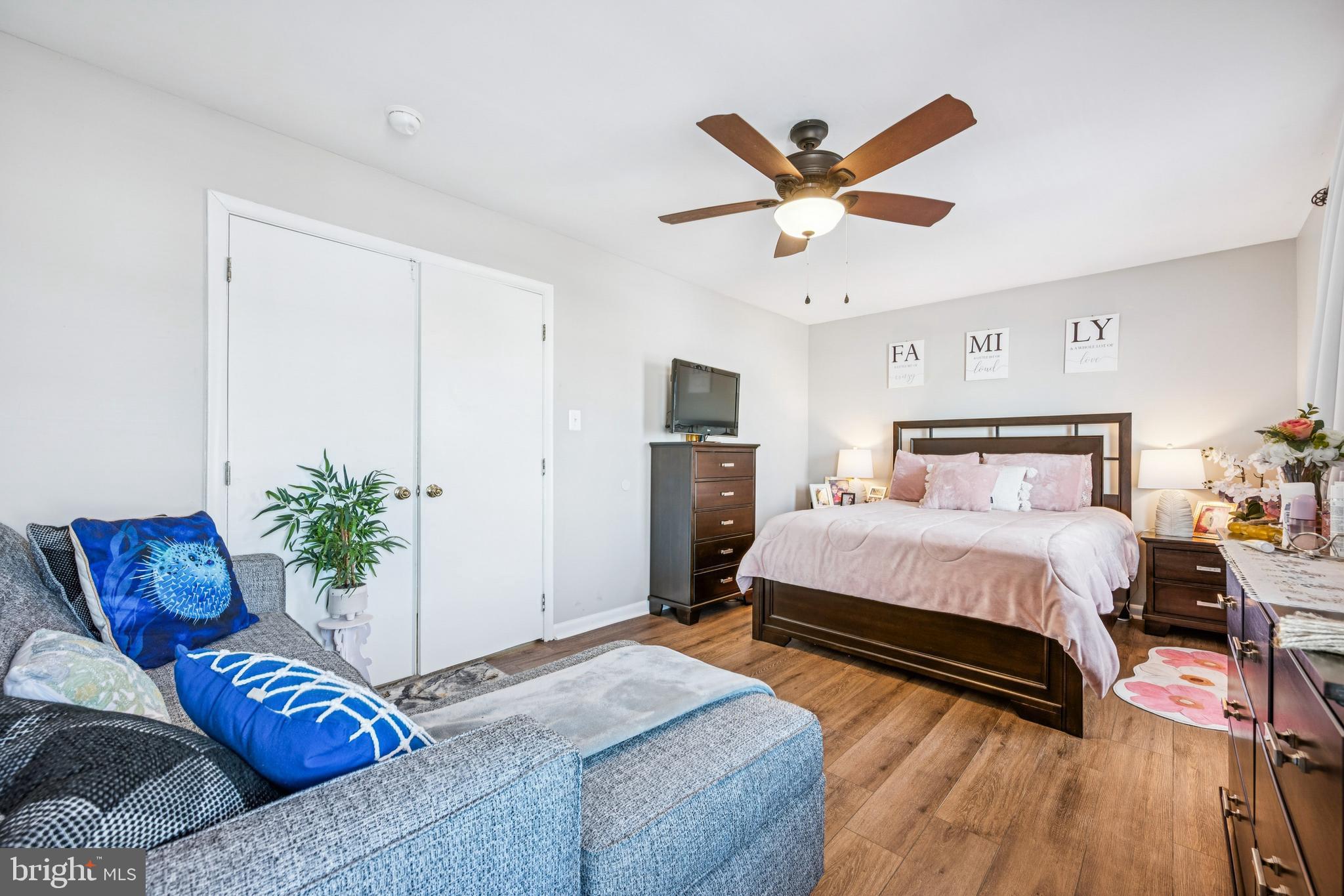 7 Lennox Court Sicklerville, NJ 08081 - Photo 21 of 25 a bedroom with a bed and ceiling fan