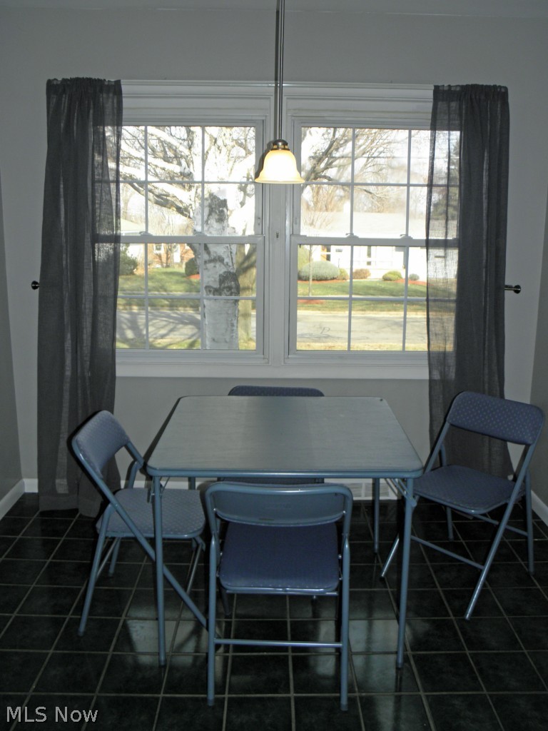 2108 Springfield Center Road Akron, OH 44312 - Photo 9 of 25 Gallery Image 9