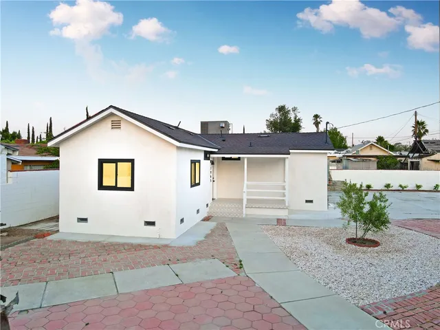 $785,000 | 7965 De Garmo Avenue, Sun Valley, CA 91352