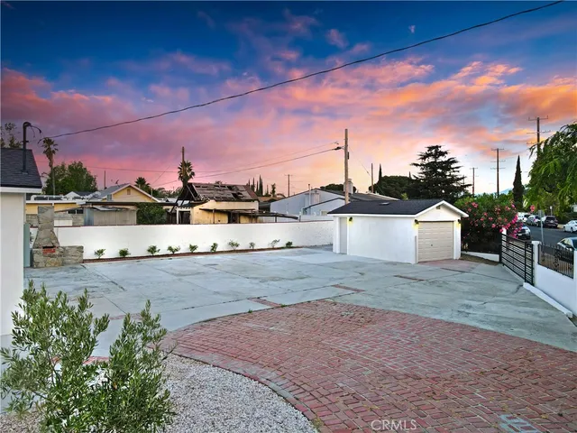 $785,000 | 7965 De Garmo Avenue, Sun Valley, CA 91352