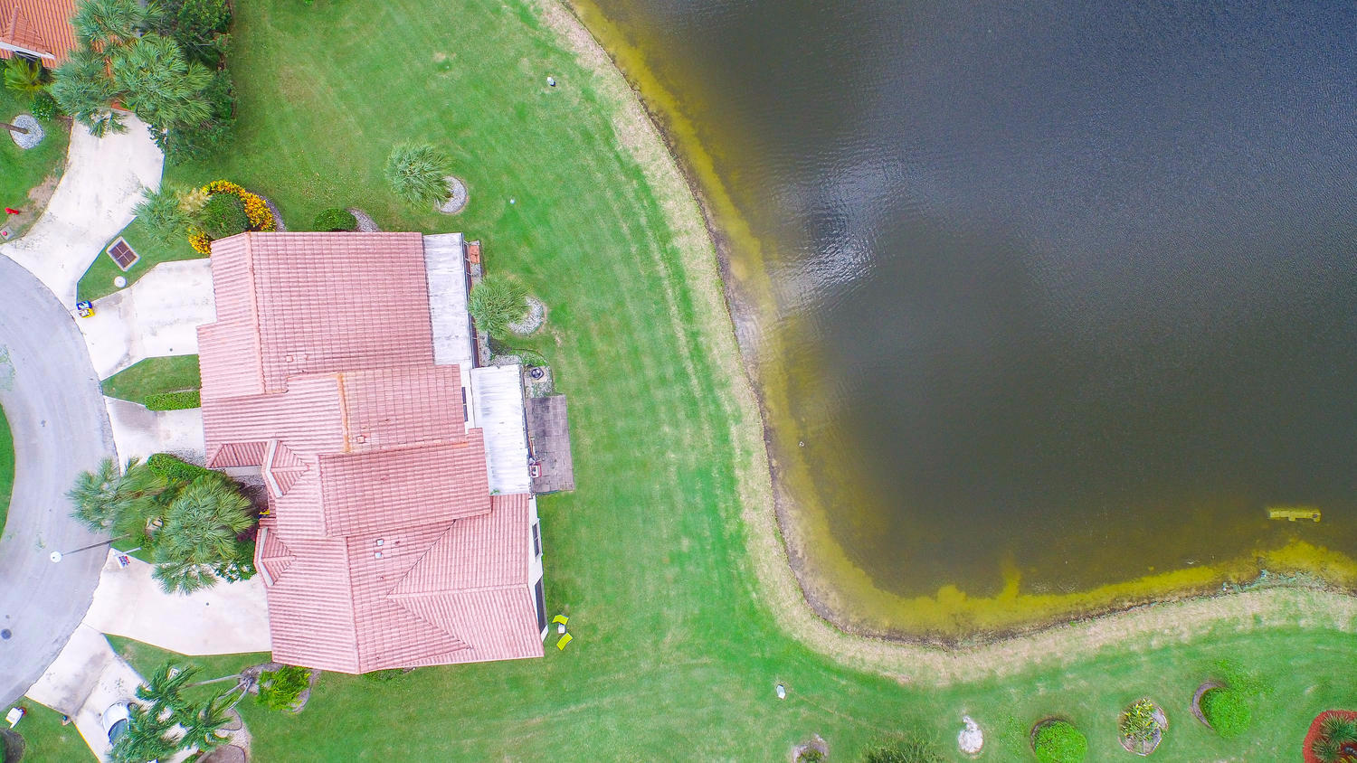 10295 Riverbend Terrace Boca Raton, FL 33498 - Photo 12 of 20 10295 Riverbend Terrace Boca-large-021-2