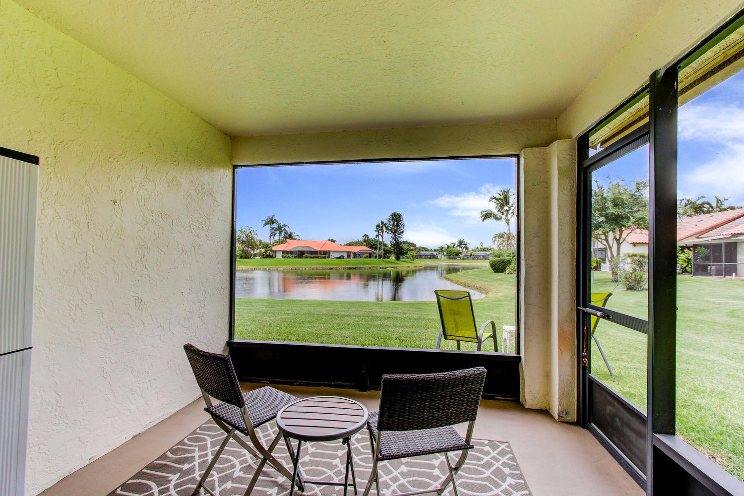 10295 Riverbend Terrace Boca Raton, FL 33498 - Photo 9 of 20 10295 Riverbend Terrace Boca-large-016-2