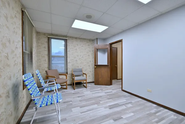 $710,000 | 442 North Lake Street, Aurora, IL 60506
