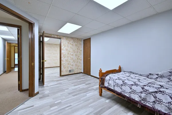 $710,000 | 442 North Lake Street, Aurora, IL 60506