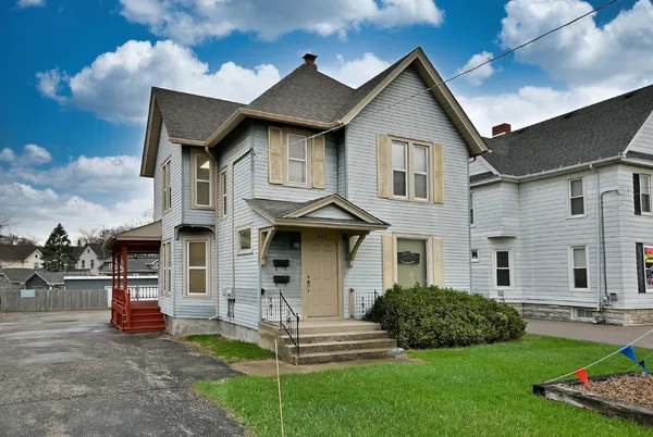 $710,000 | 442 North Lake Street, Aurora, IL 60506