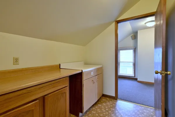 $710,000 | 442 North Lake Street, Aurora, IL 60506