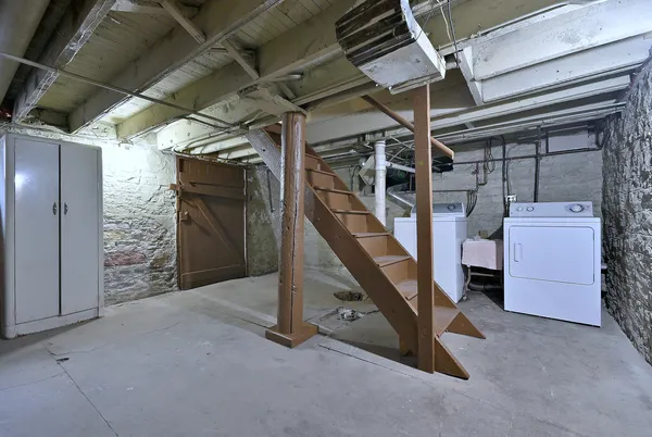 $710,000 | 442 North Lake Street, Aurora, IL 60506