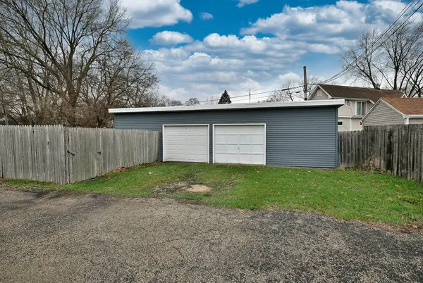 $710,000 | 442 North Lake Street, Aurora, IL 60506