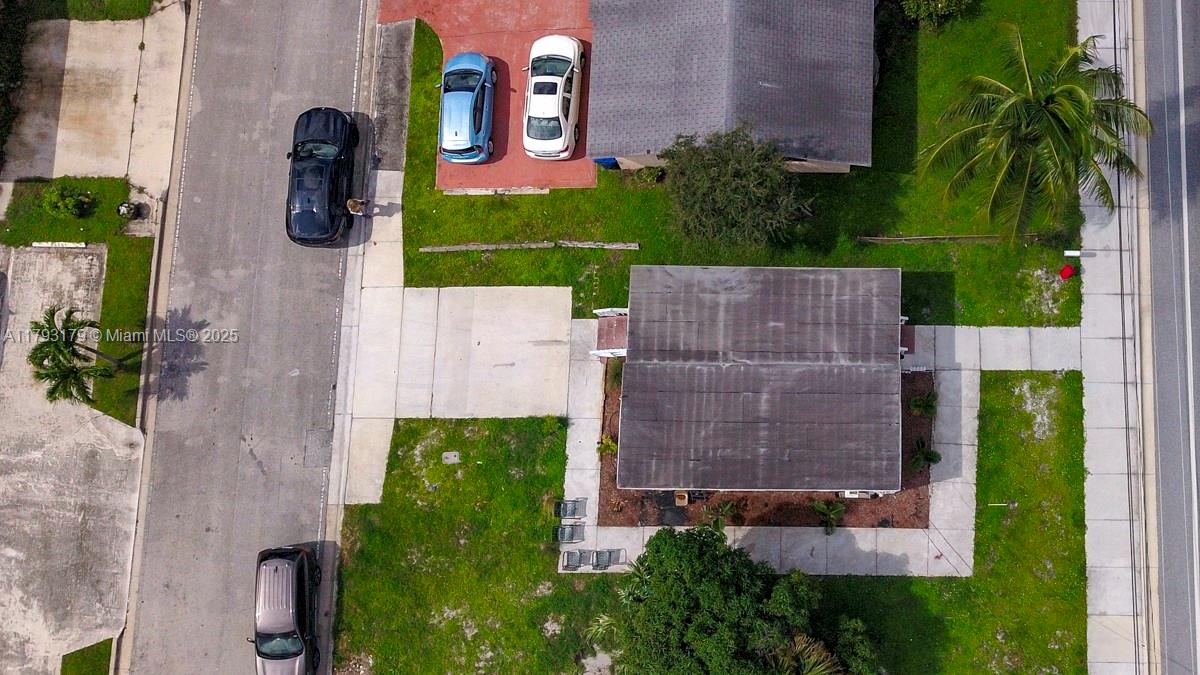 1265 Silver Beach Road Riviera Beach, FL 33404 - Photo 15 of 20