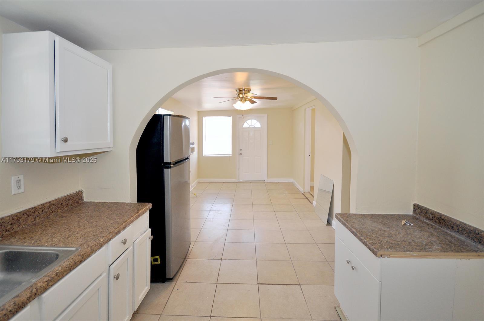 1265 Silver Beach Road Riviera Beach, FL 33404 - Photo 6 of 20