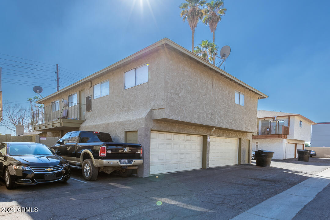 3320 West Northern Avenue Phoenix, AZ 85051 - Photo 9 of 21 IMG_9295-HDR