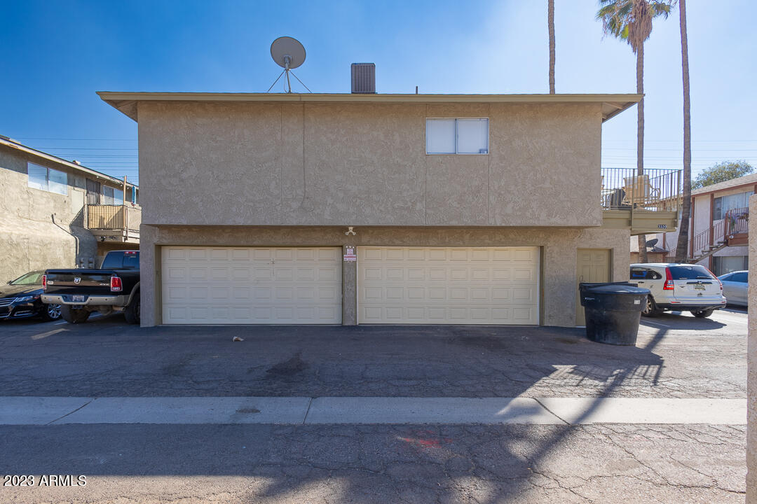 3320 West Northern Avenue Phoenix, AZ 85051 - Photo 10 of 21 IMG_9301-HDR