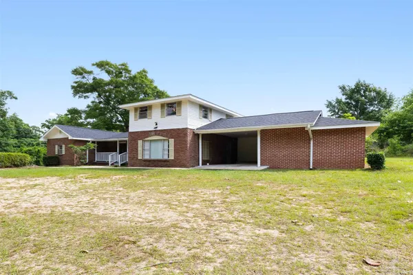 $324,500 | 6001 W Highway, Century, FL 32535