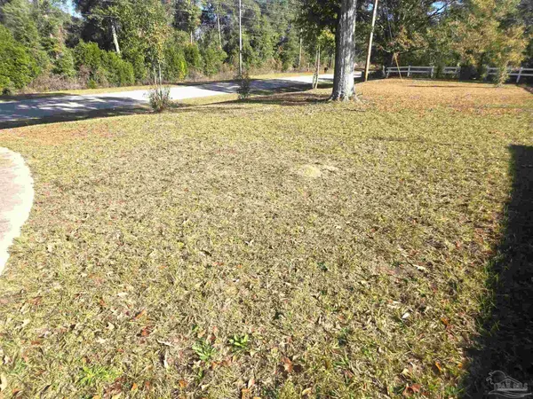 $324,500 | 6001 W Highway, Century, FL 32535