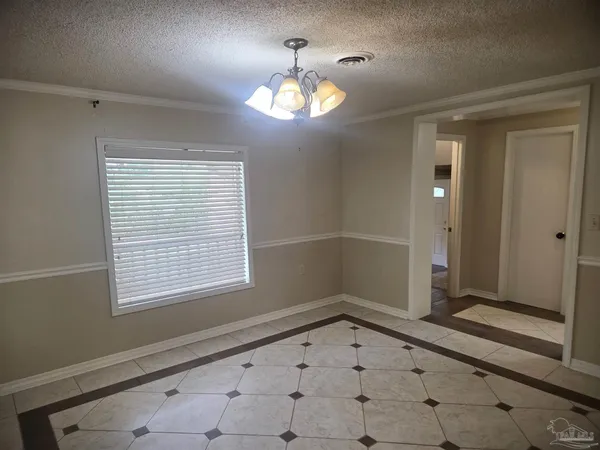 $324,500 | 6001 W Highway, Century, FL 32535