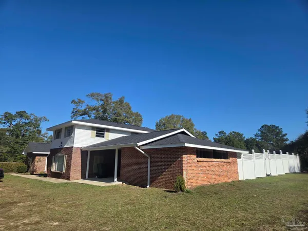 $324,500 | 6001 W Highway, Century, FL 32535