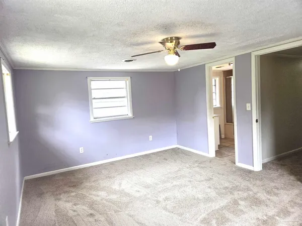 $324,500 | 6001 W Highway, Century, FL 32535