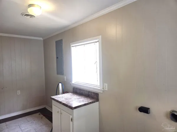 $324,500 | 6001 W Highway, Century, FL 32535