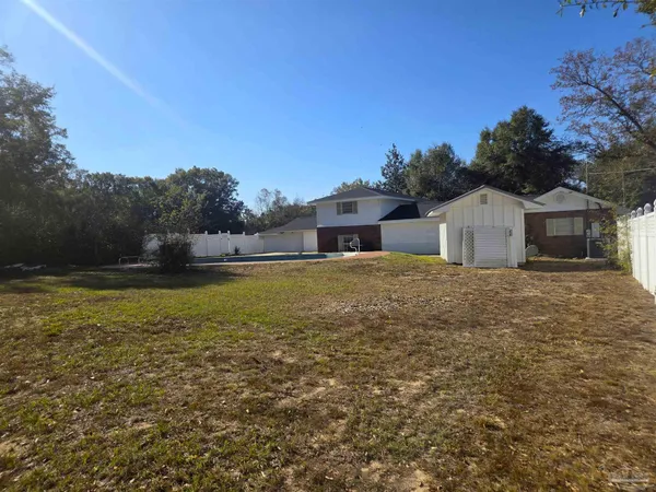 $324,500 | 6001 W Highway, Century, FL 32535