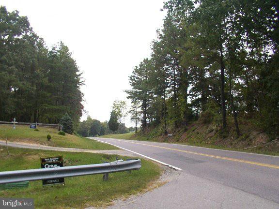 Vip Jon Road Woodford, VA 22580 - Photo 1 of 8 a view of a park with large trees