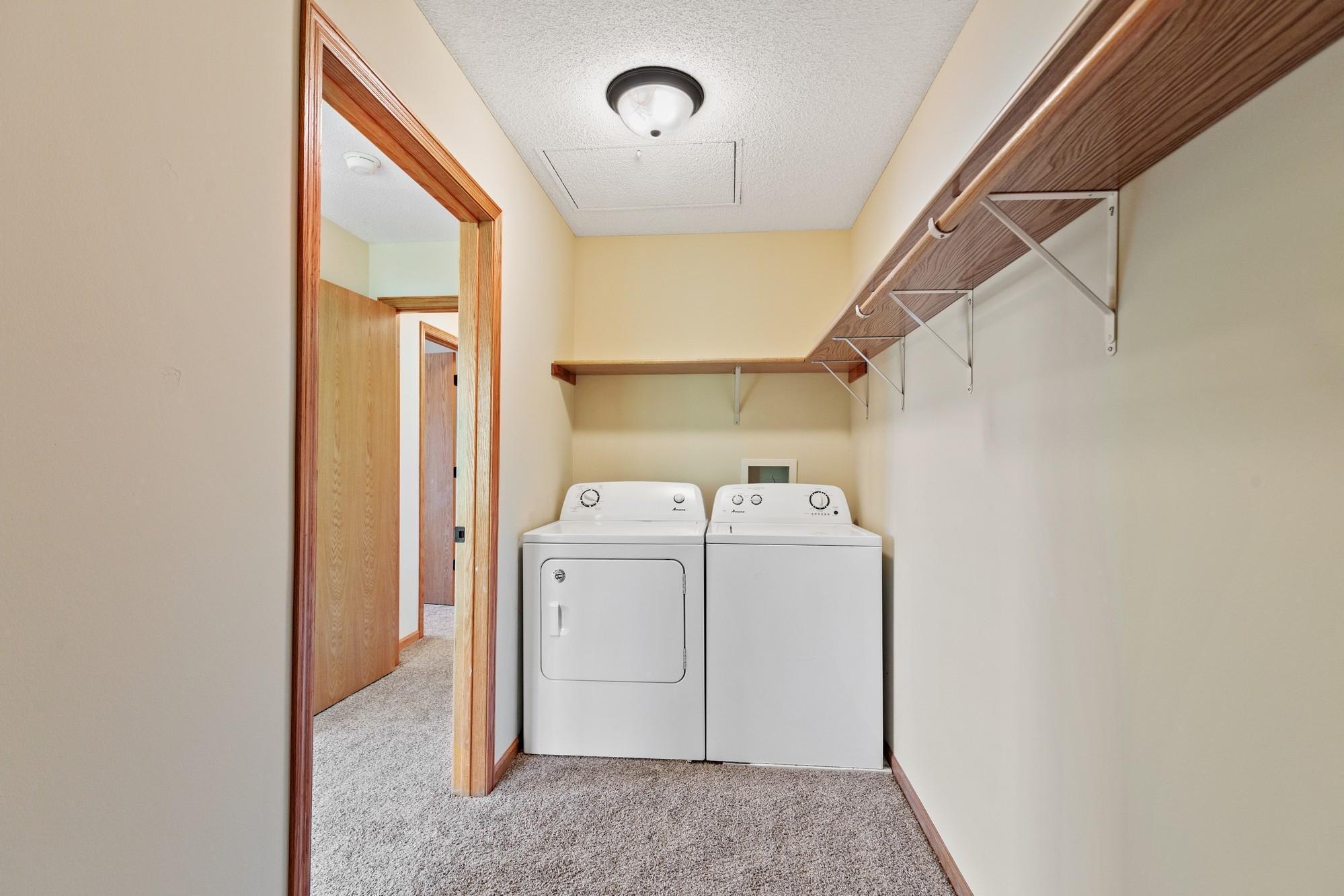 1587 County Rd D East, Unit G Maplewood, MN 55109 - Photo 14 of 17 Gallery Image 14