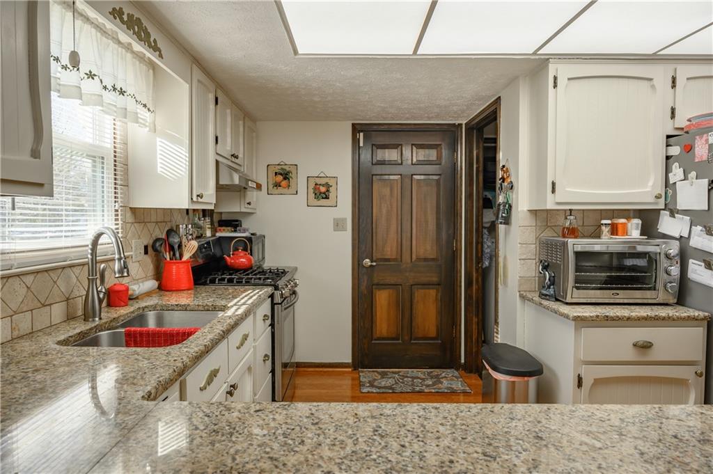 4003 Fairview Road Greenwood, IN 46142 - Photo 11 of 35 Gallery Image 11
