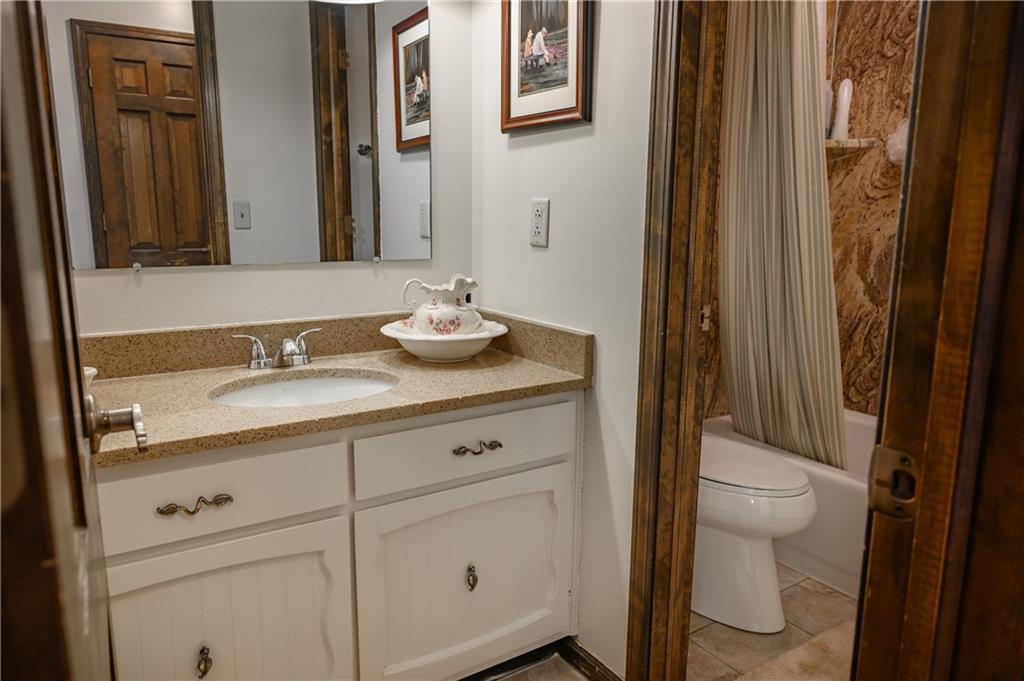 4003 Fairview Road Greenwood, IN 46142 - Photo 19 of 35 Gallery Image 19