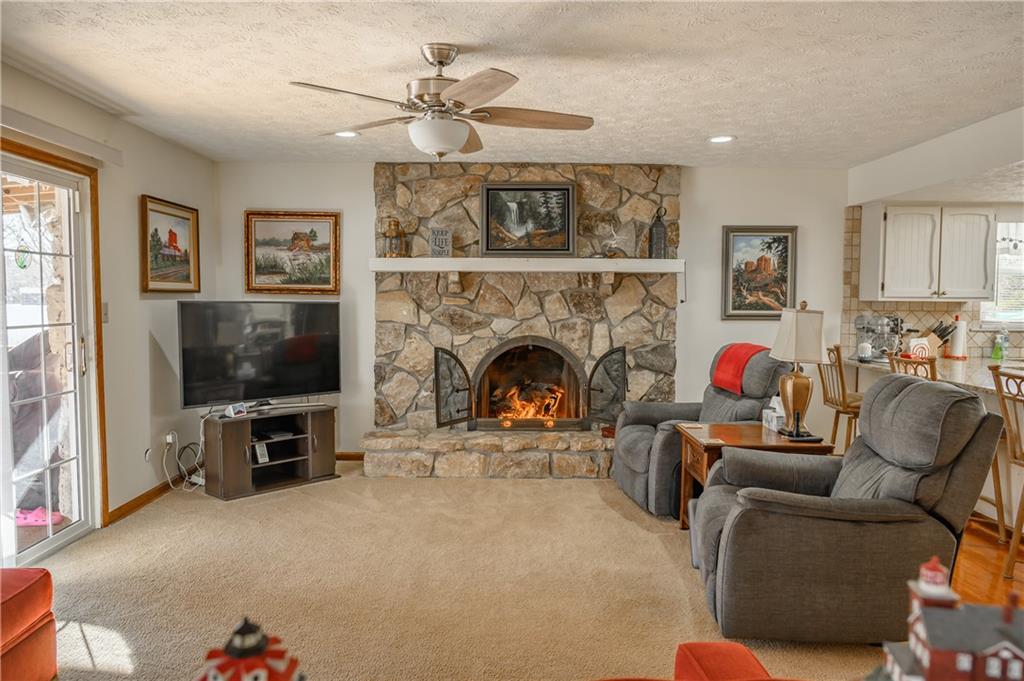 4003 Fairview Road Greenwood, IN 46142 - Photo 6 of 35 Gallery Image 6