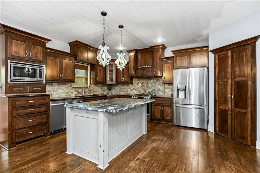 4527 Verona Drive Riverside, MO 64150 - Photo 9 of 35