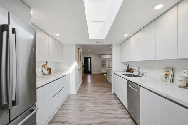 $1,998,000 | 78 Poinsettia Avenue, San Mateo, CA 94403