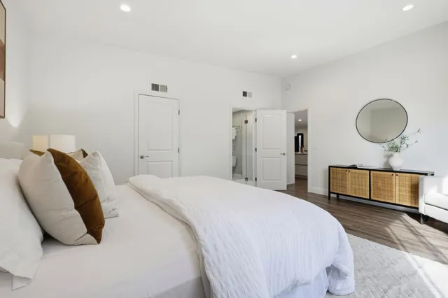 $1,998,000 | 78 Poinsettia Avenue, San Mateo, CA 94403