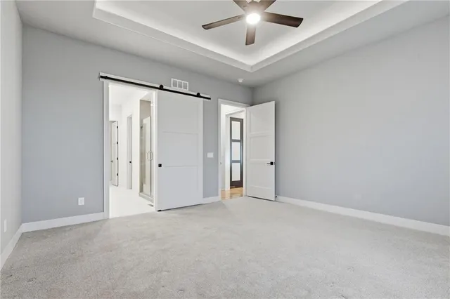 $897,500 | 8181 Valley Road, Lenexa, KS 66220